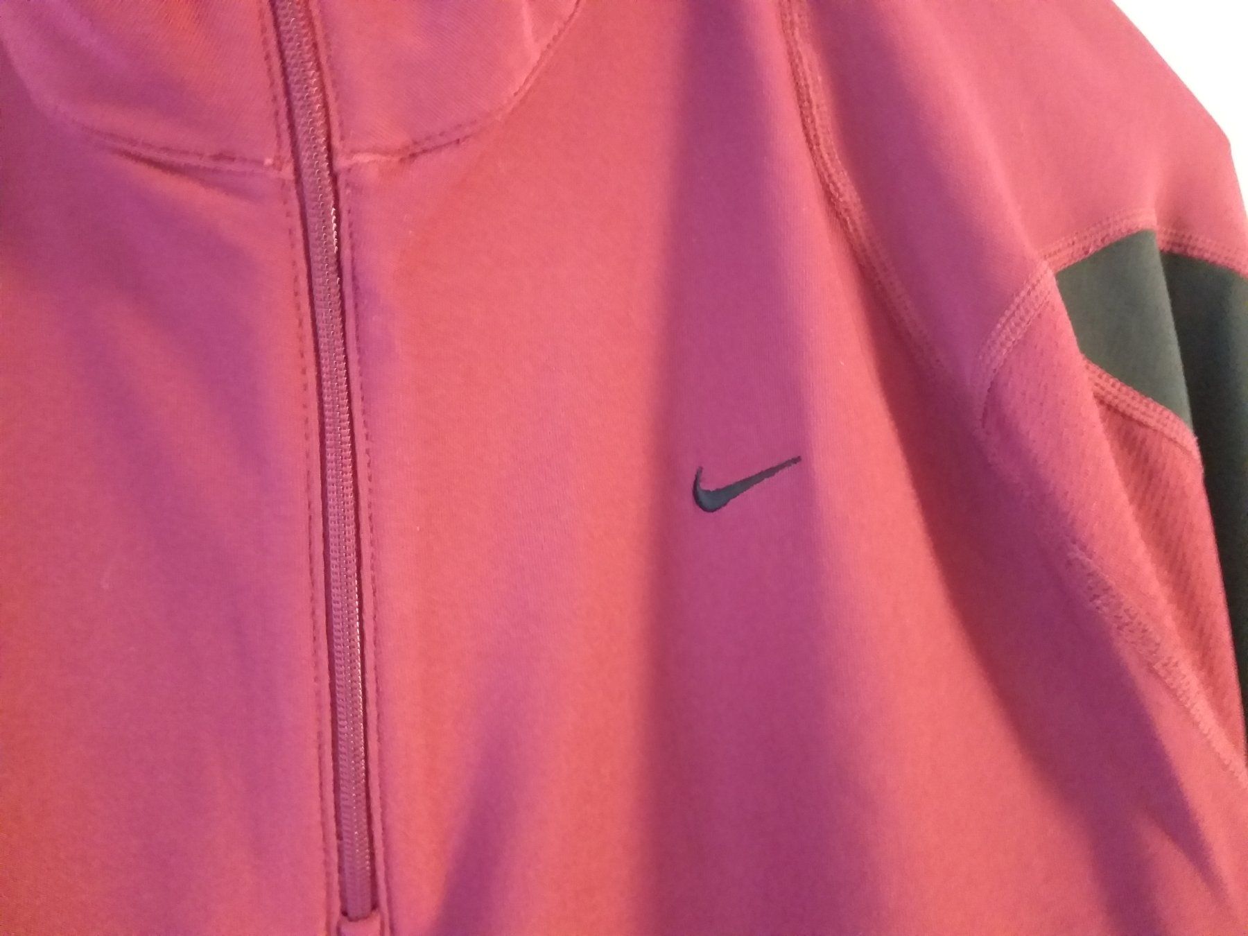 Nike Pullover & Sweatshirts: NIKE  Pull    Taille / Grosse L /40-42).... – Gebraucht aus Cossonay-ville von Super-Price-Quality 2
