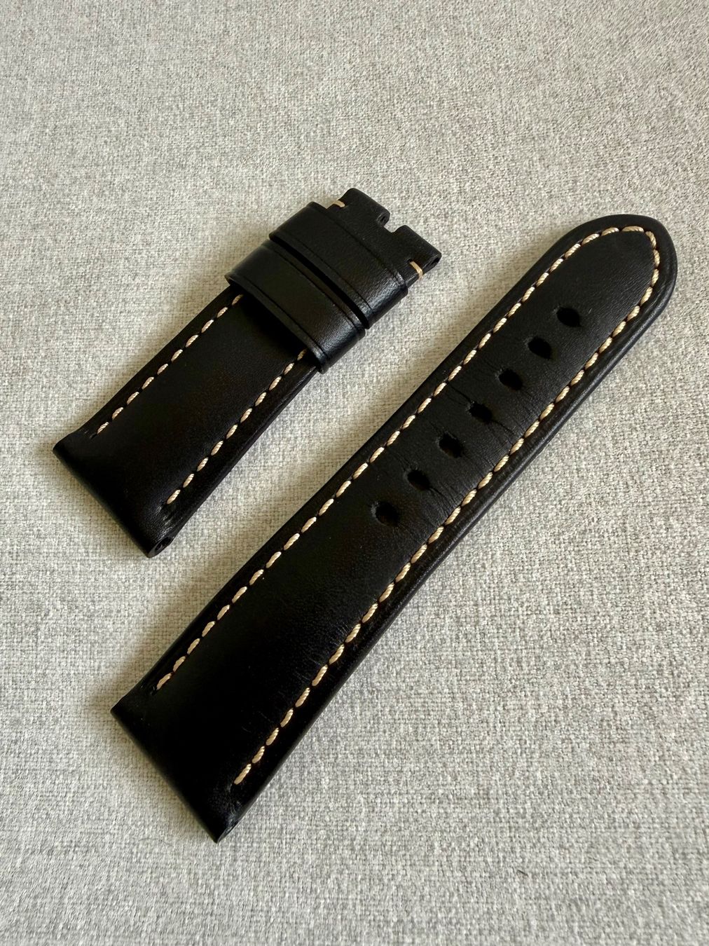 Panerai Bracciali & Braccialetti: Panerai OEM black leather strap 26/22 mm – Nuovo (secondo la descrizione) da Rivaz venduto da yoda2005