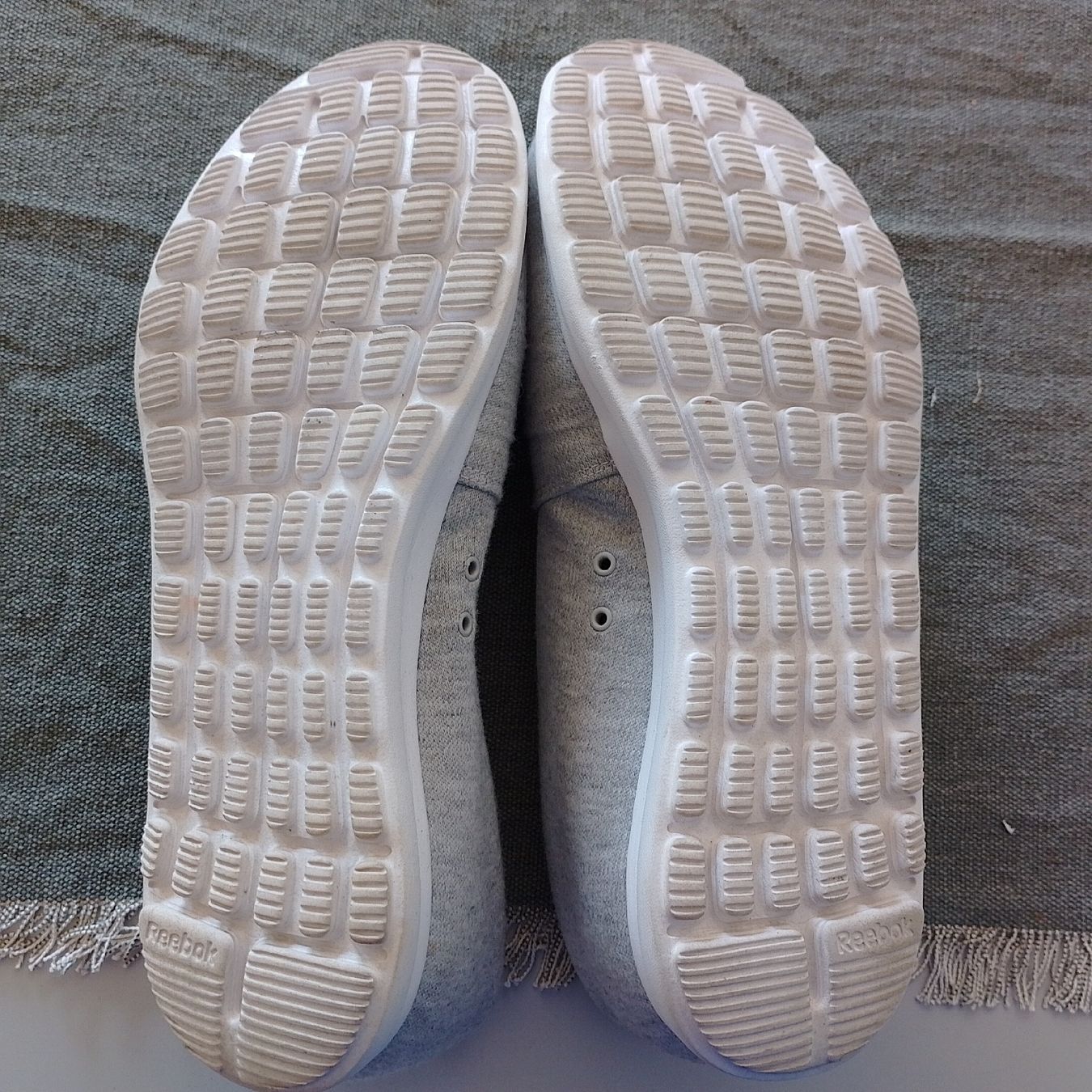 Reebok Scarpe da uomo: Reebok Slip ons, Memorytech 365 – Usato da Uznach venduto da EMaria83 4