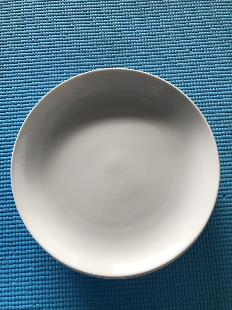 Ikea Piatti: 9 Teller von Ikea Durchmesser 20 cm – Usato da Grenchen venduto da nethy