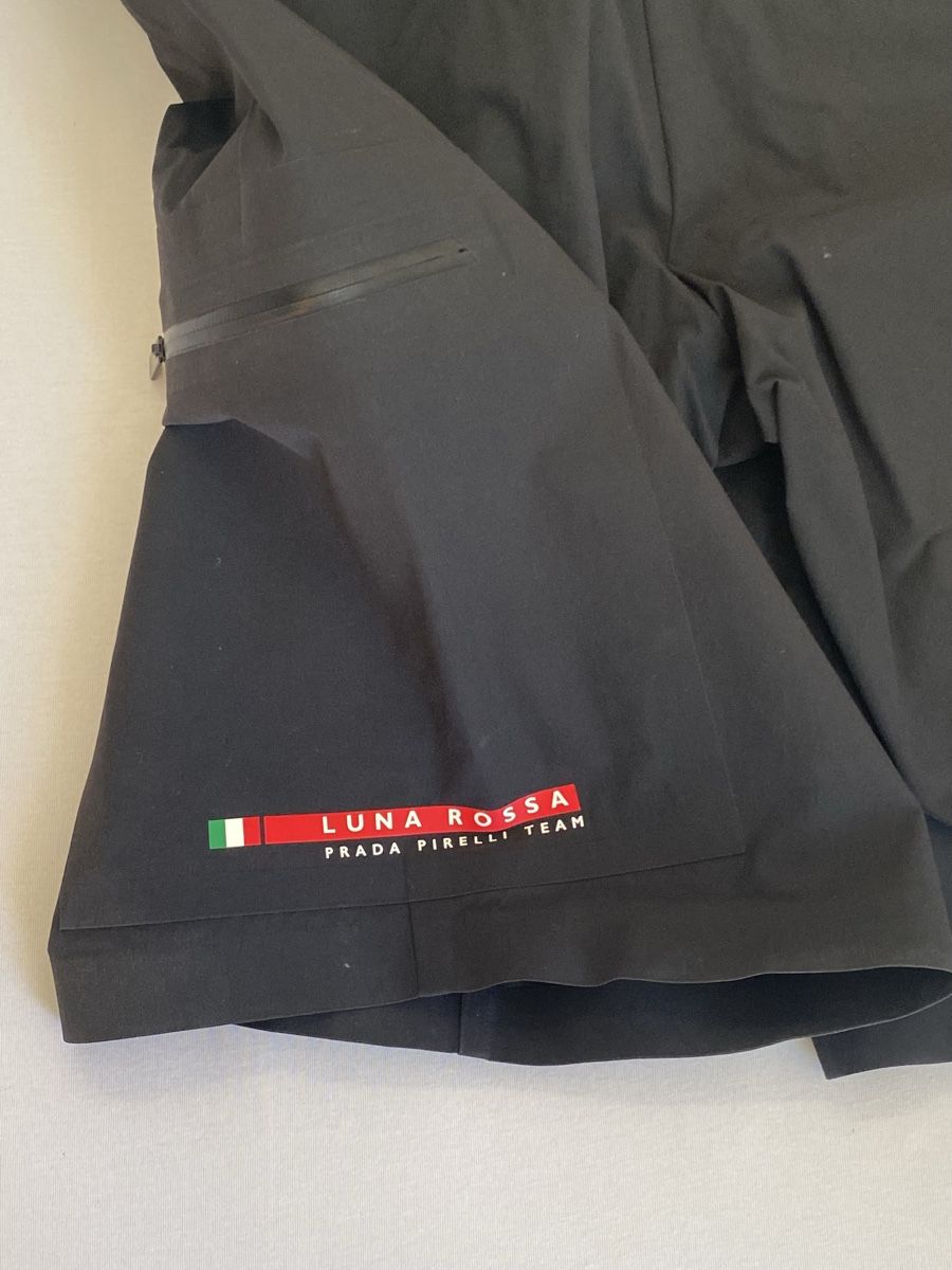 Prada Hosen: Prada Shorts – Gebraucht aus Zürich von micha_mm 2