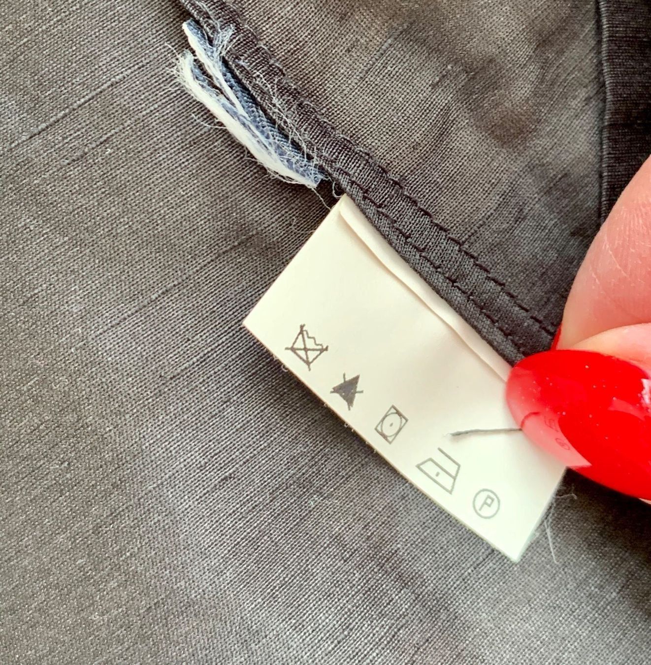 Armani Camicette: Damenbluse ARMANI – Usato da Zürich venduto da Nika017 4