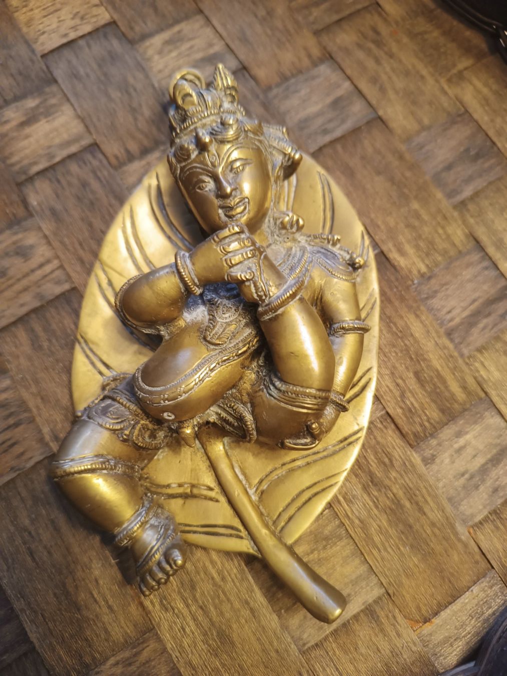 Skulpturen & Statuen: Krishna auf Lotus Messing – Gebraucht aus Dürnten von tomek007