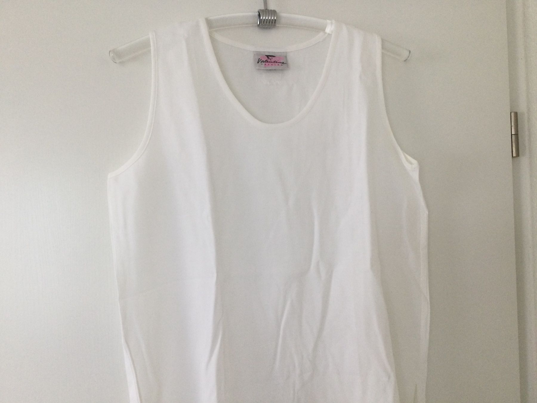 Top: Neuwertiges weisses Sommertop/Bluse – Usato da Baar venduto da negombo 2