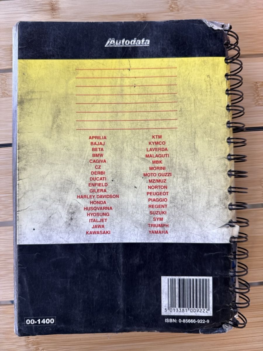 Documenti: Autodata 2000 Motorrad Datenbuch von 1985-2000 – Usato da Buochs venduto da 18-84 1