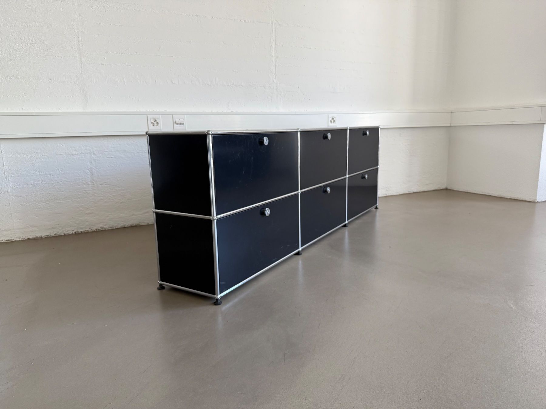 USM Regale: USM Sideboard,3x2, T35, Graphitschwarz – Gebraucht aus Grenchen von Design-Outlet 2