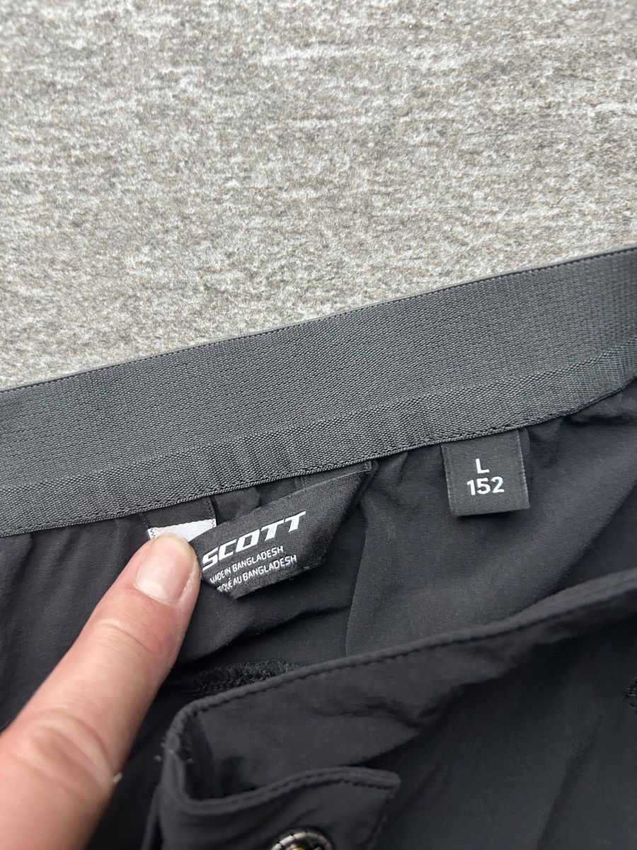 Scott Pantaloni: SCOTT Bikehose – Nuovo (secondo la descrizione) da Oberurnen venduto da Berghexe 1