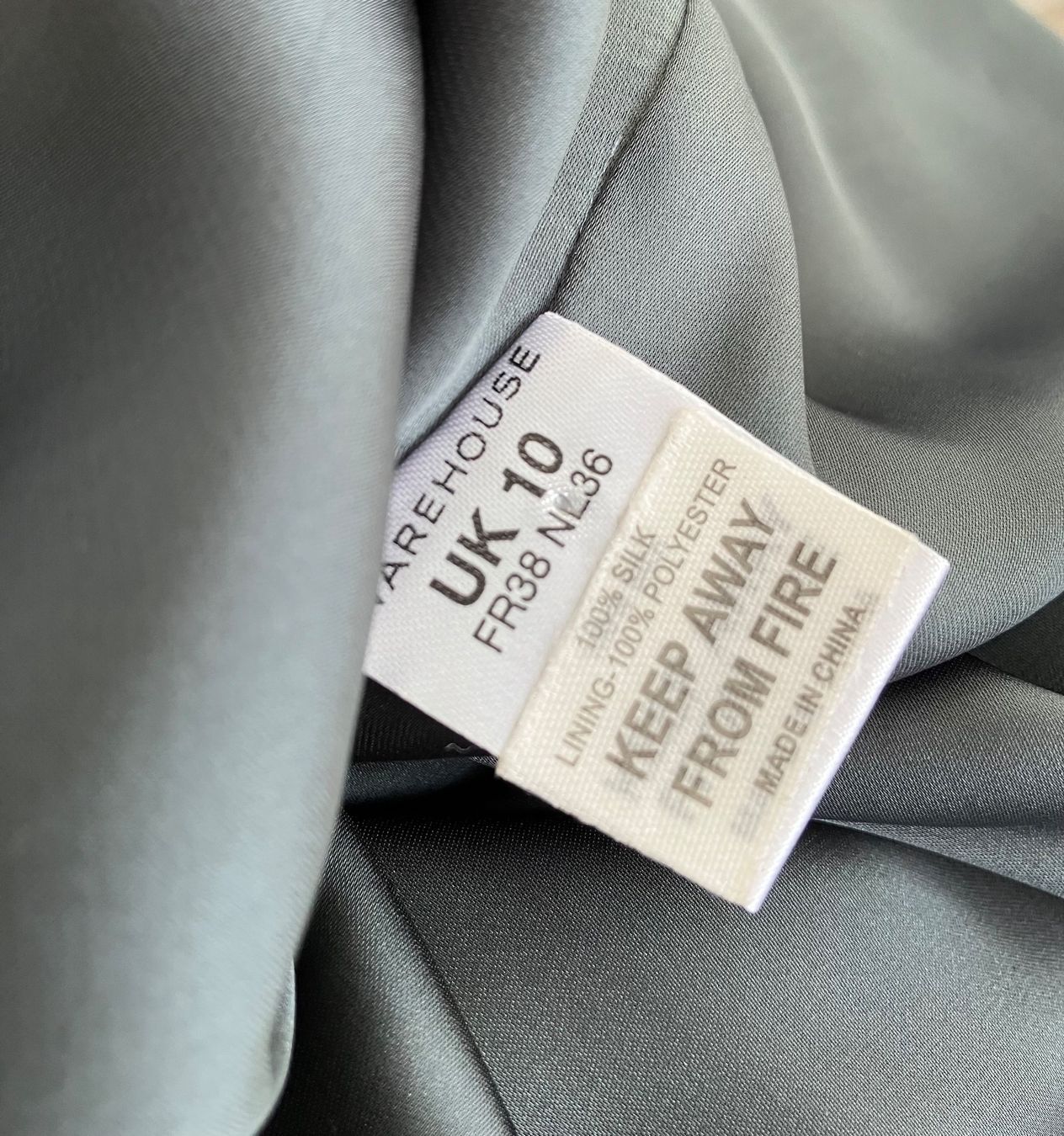 Vestiti: Wardrobe Seide Kleid Gr.36/38 – Usato da Unterägeri venduto da Jutka_04 5