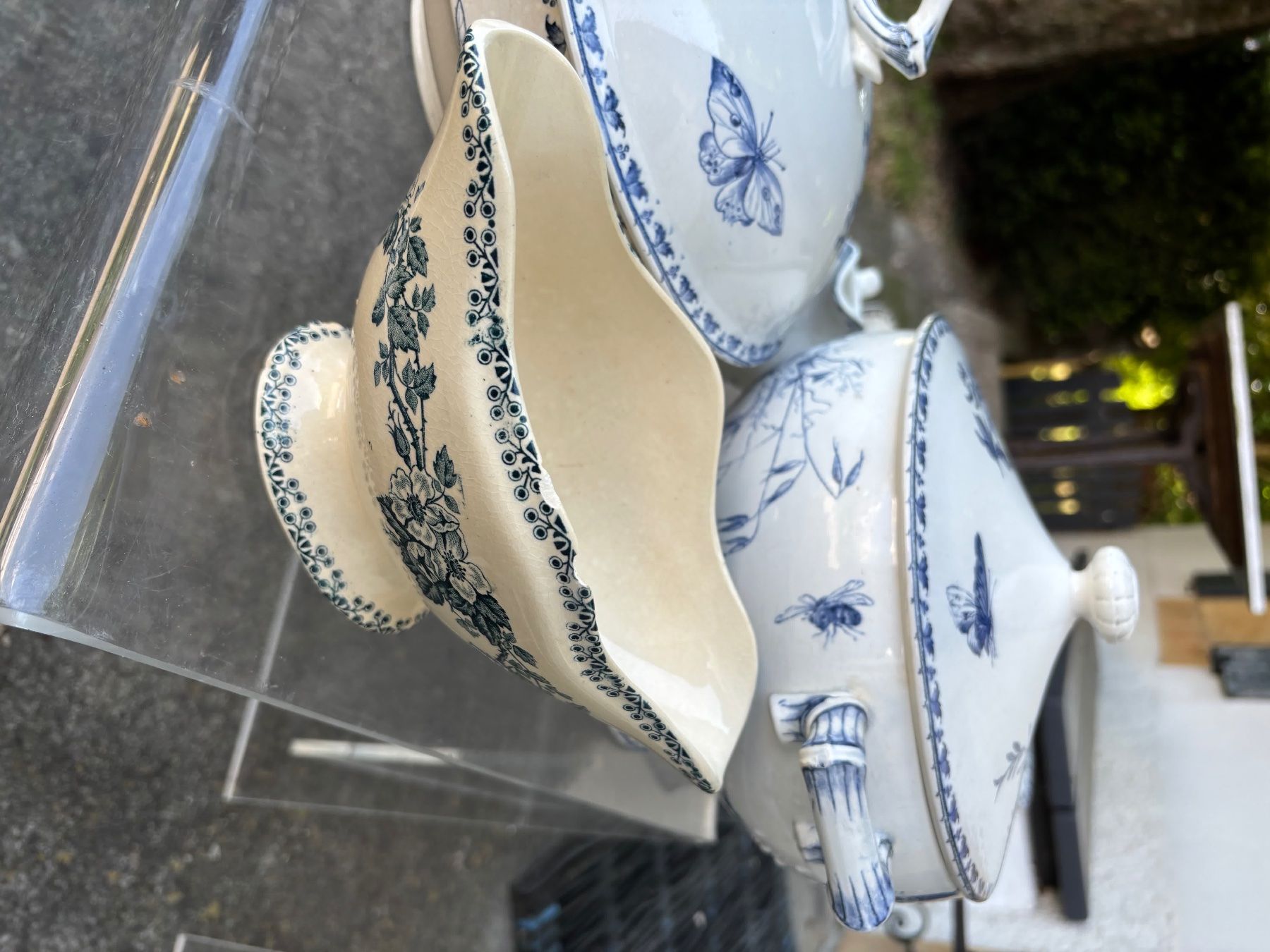 Set di piatti: Set de vaisselle ancienne – Usato da Wavre venduto da margot0210 4