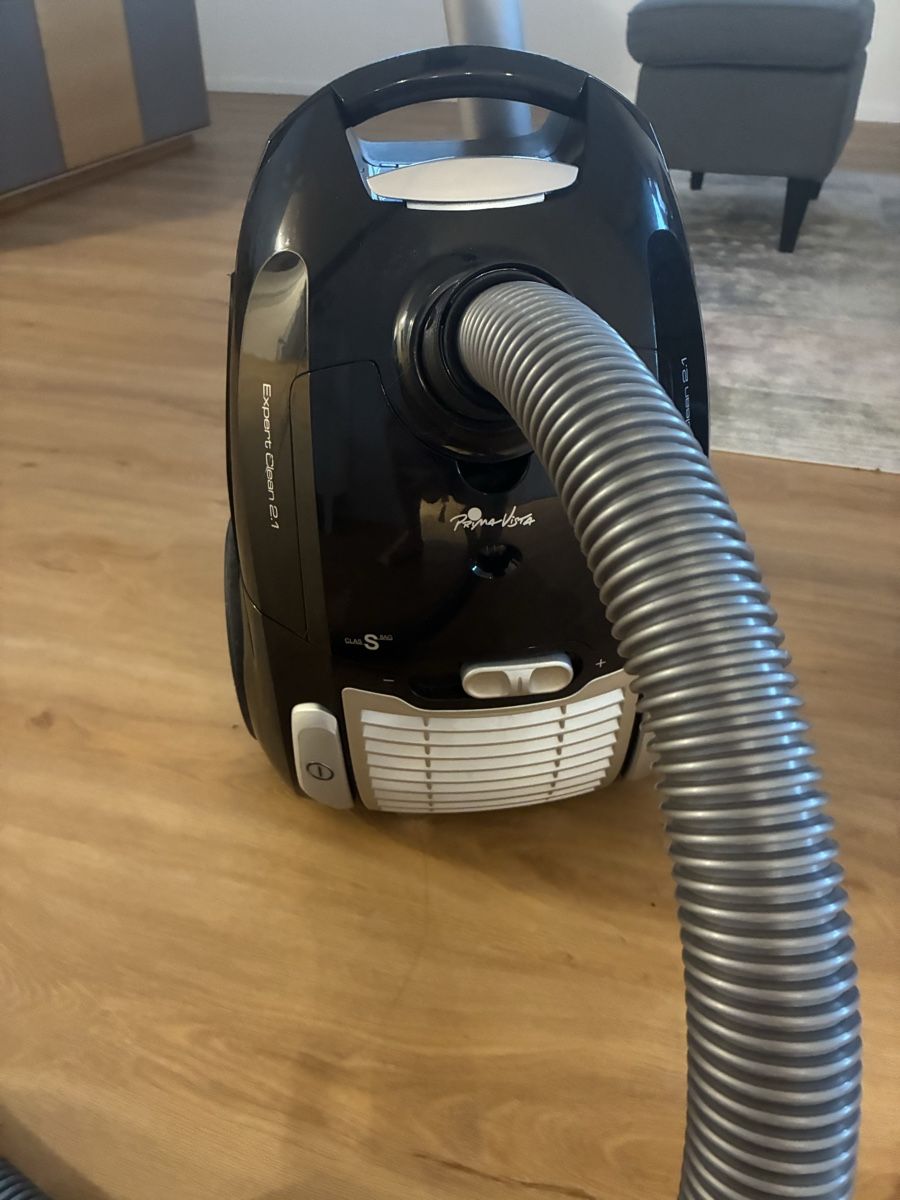 Aspirateurs & Accessoires: Staubsauger – D'occasion à Dagmersellen par Nina1234 1