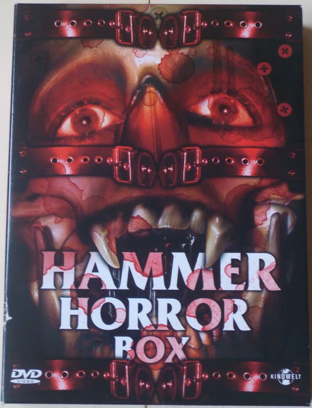 Tutti i DVDs: HAMMER HORROR BOX........4 Klassiker – Usato da Reinach AG venduto da Masi