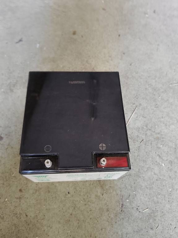 Accus & piles: 12V Batterie – D'occasion à Schönenwerd par Ph75 1