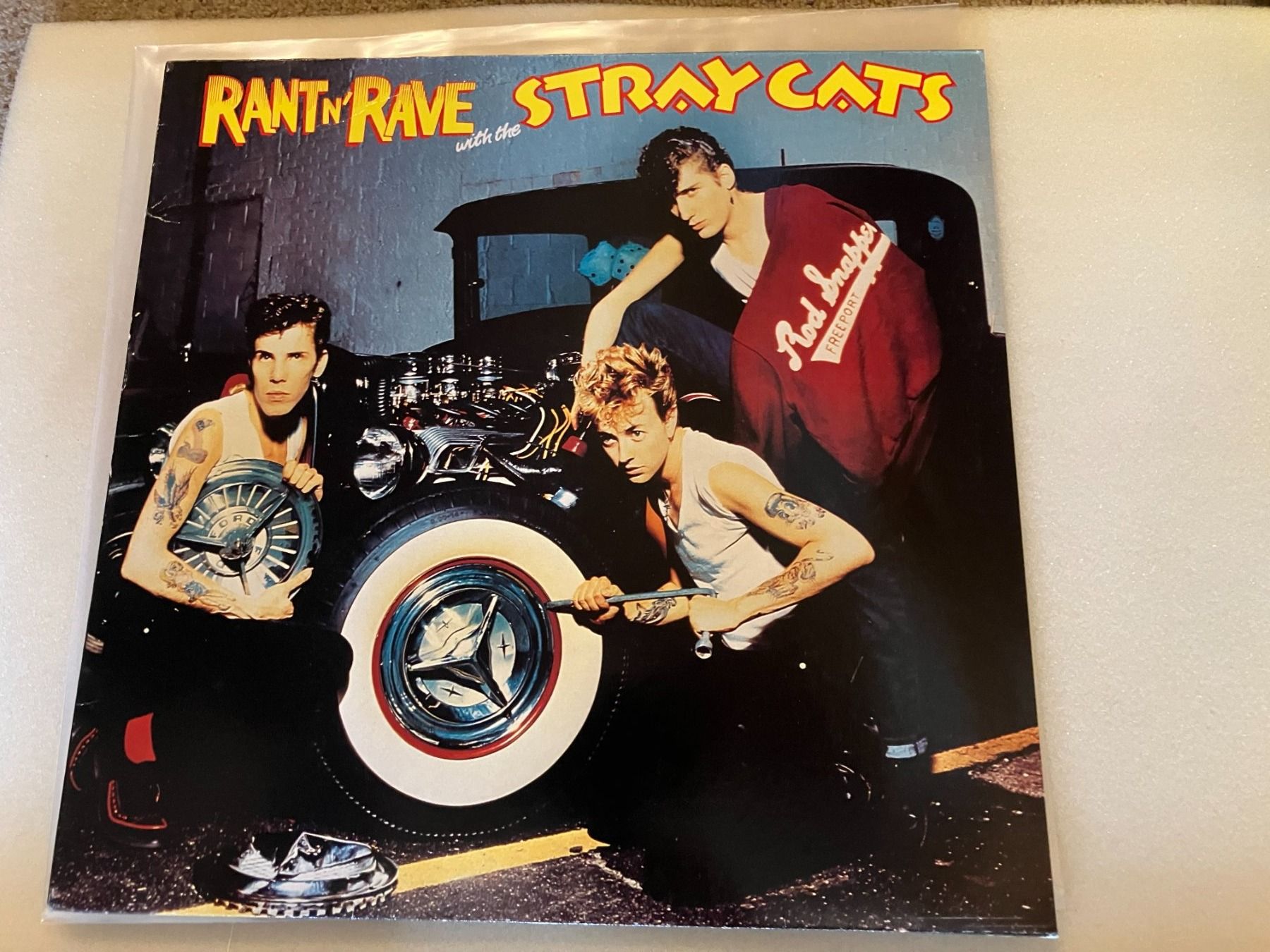 Dischi in vinile: Stray Cats – Usato da Aarwangen venduto da Jukebox3