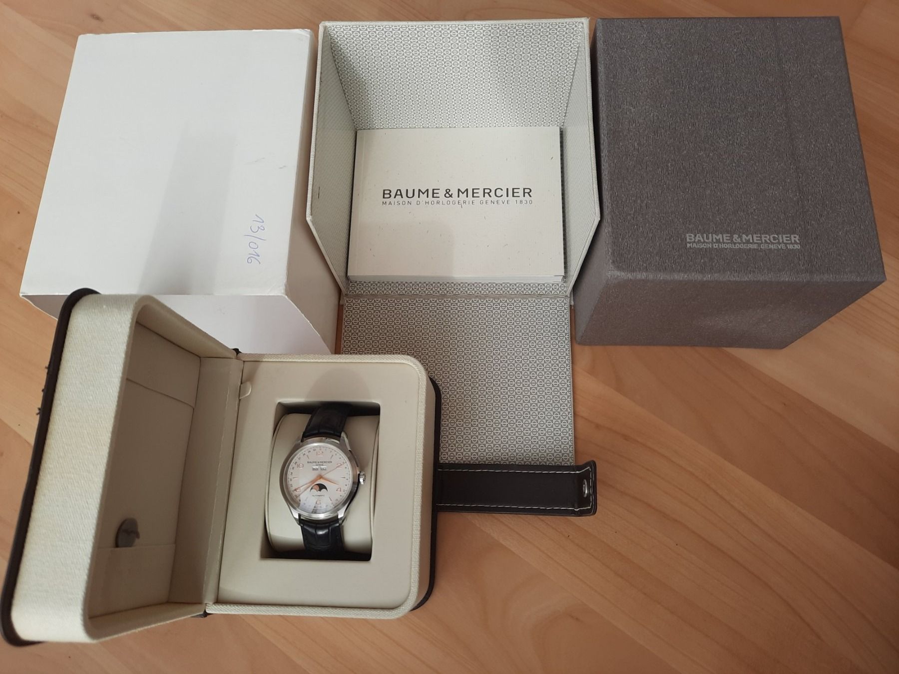 Baume & Mercier Orologi: Baume & Mercier Clifton Automatic Moonphase MOA10055 FullSet – Nuovo (secondo la descrizione) da Tennwil venduto da Zetti07 1