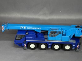 Liebherr LTM 1060/2 Mobilkran Conrad 1:50
