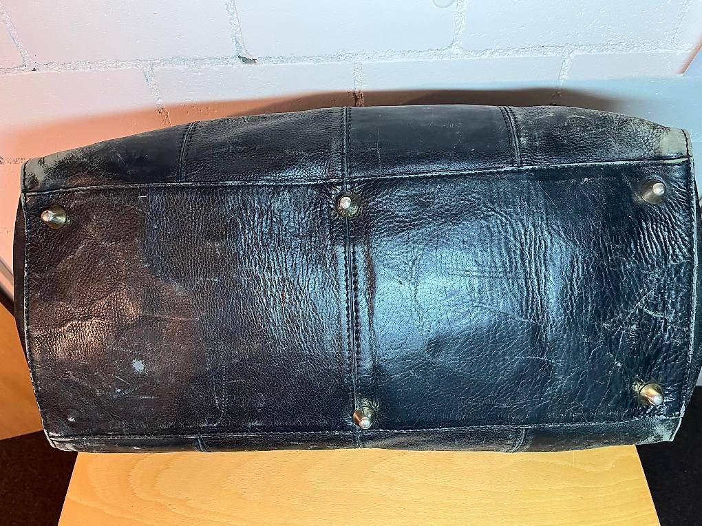Taschen: **Wunderschöne, grosse Vintage-Ledertasche** – Gebraucht aus Effretikon von RubikCube 3
