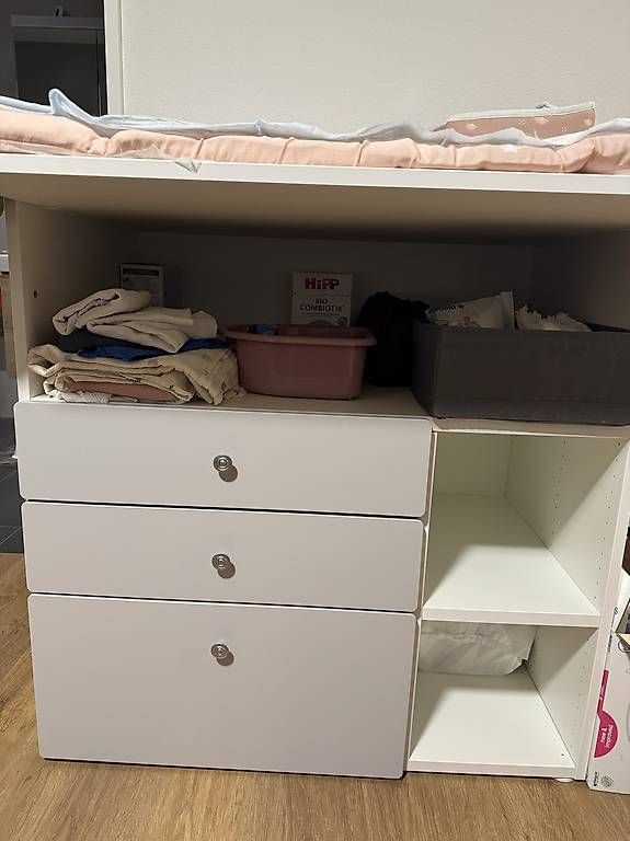 Ikea Fasciatoi & Accessori: Ikea SMÅSTAD Wickelkommode – Usato da Eschenbach SG venduto da sneranjan 1