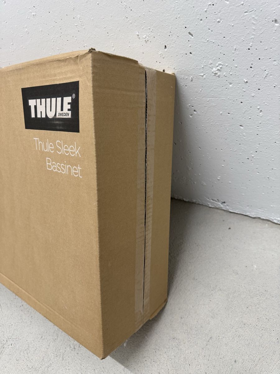 Culle: Thule Sleek Bassinet - New – Nuovo e nell'imballaggio originale da Luzern venduto da lor_y6tg 1