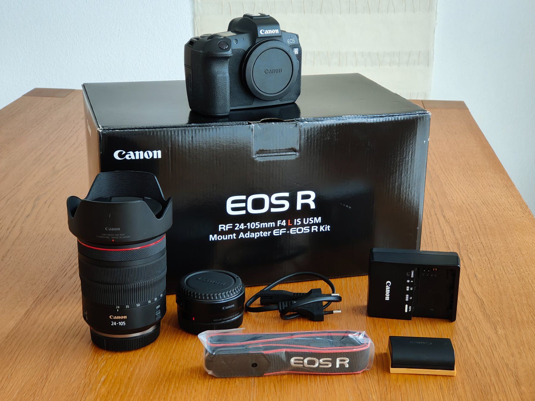 Canon EOS R Set mit RF 24–105mm f4 L IS USM (Gebraucht) in Goldau für ...