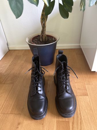 Dr. Martens 1460 Mono