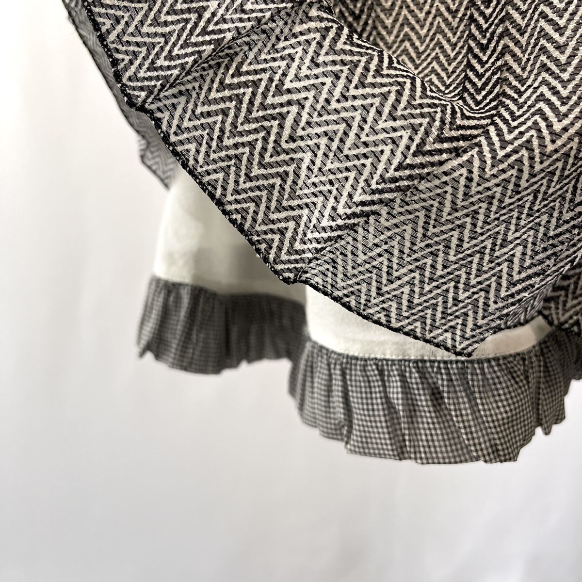 Akris Gonne: AKRIS Silk Skirt – Nuovo (secondo la descrizione) da Freienbach venduto da Avviivva_Shop 4