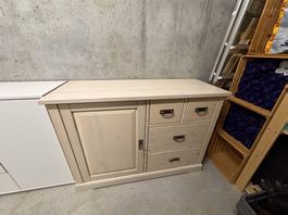 Vintage Massivholz Kommode abschliessbar in Eiche gekalkt
