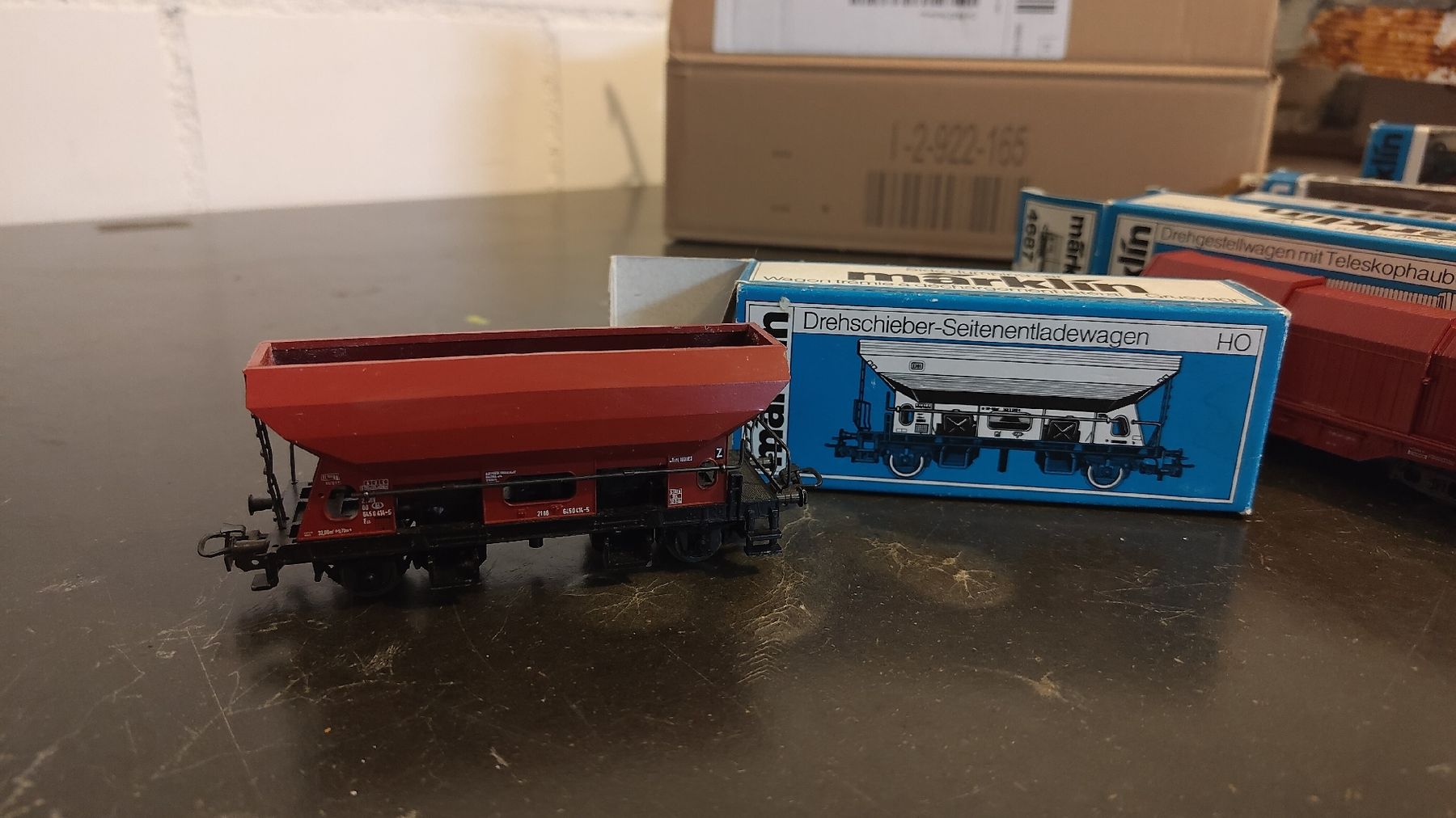 Märklin Modellini di ferrovie: Märklin Güterwagon, Pritschenwagon, Juracementwagon H0 – Nuovo (secondo la descrizione) da Hochdorf venduto da M12345