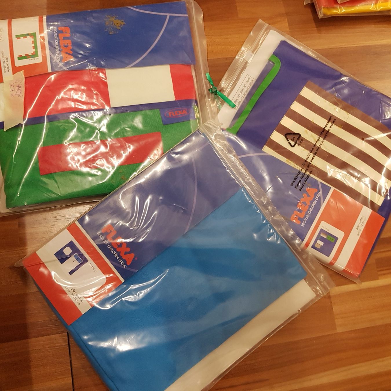 Fussball- & Hockeytore: Flexa Vorhänge 3er set mut Fussballtor – Neu und originalverpackt aus Schwarzenburg von Flamingo07
