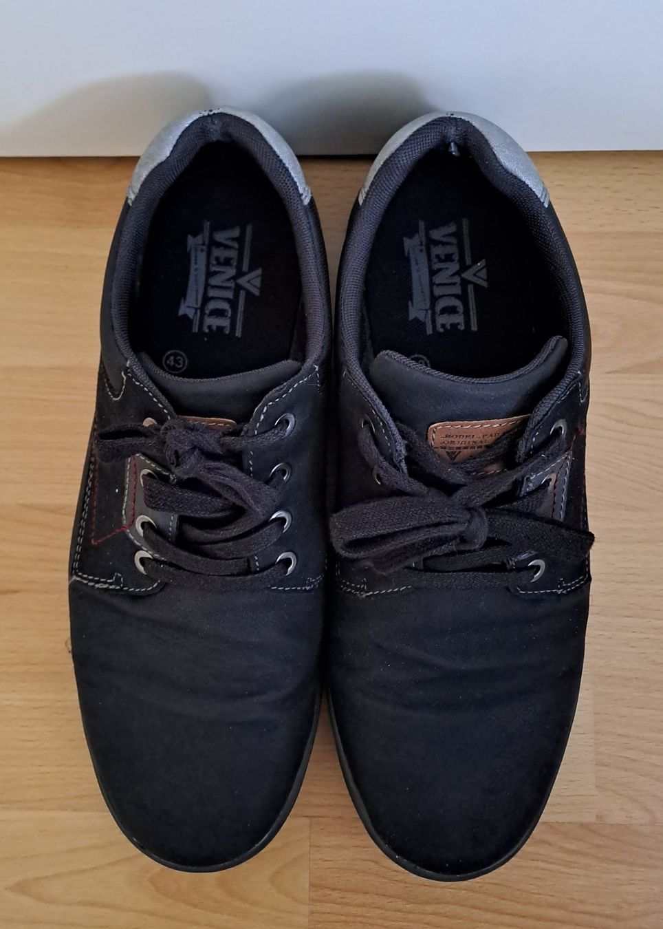 Scarpe da uomo: Freizeitschuhe Herren Grösse 43 – Usato da Feuerthalen venduto da kigo87 2