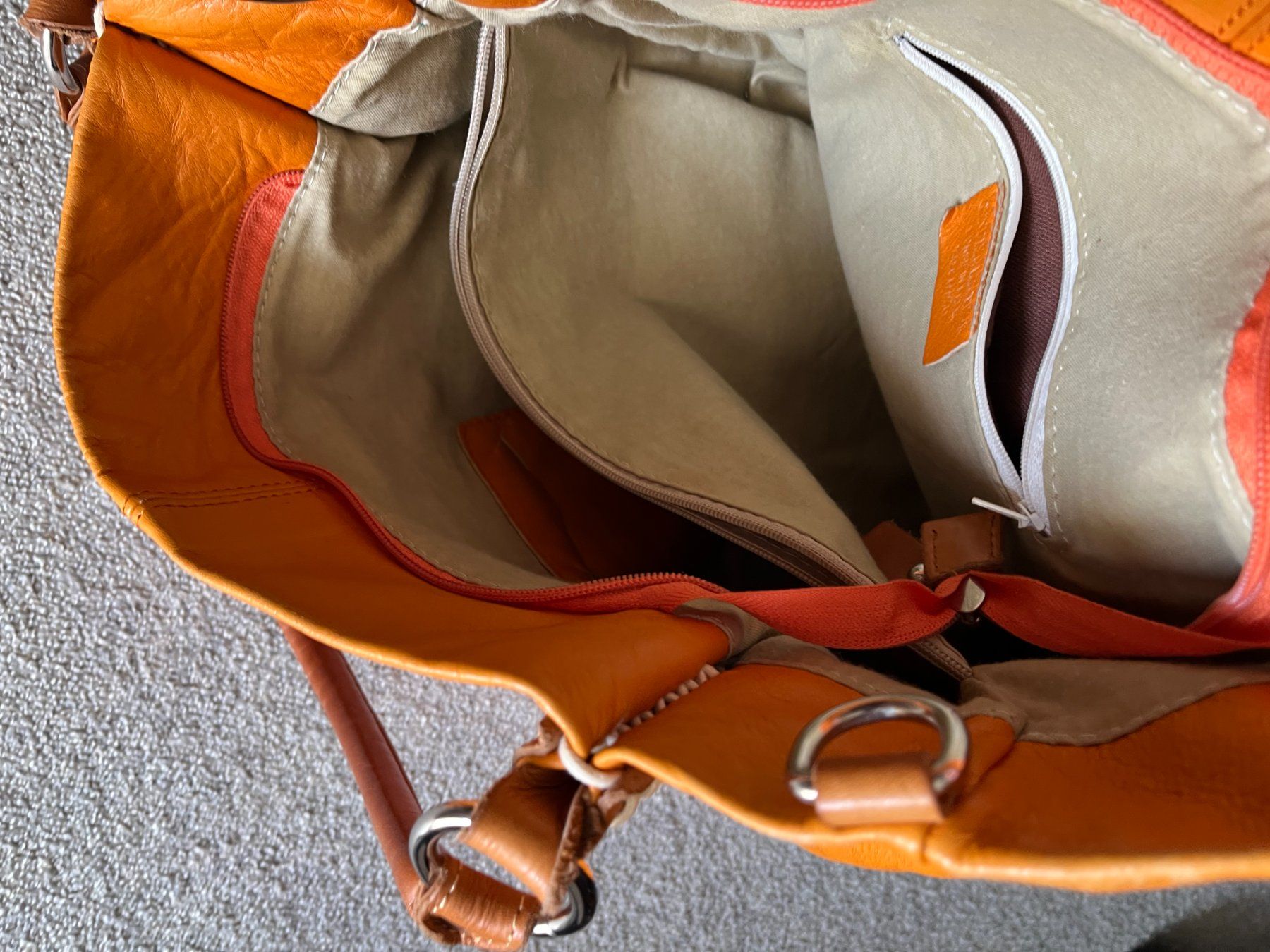 Sacs femmes: Grosse Ledertasche . Italia – D'occasion à Rekingen AG par Maxim5332G 3