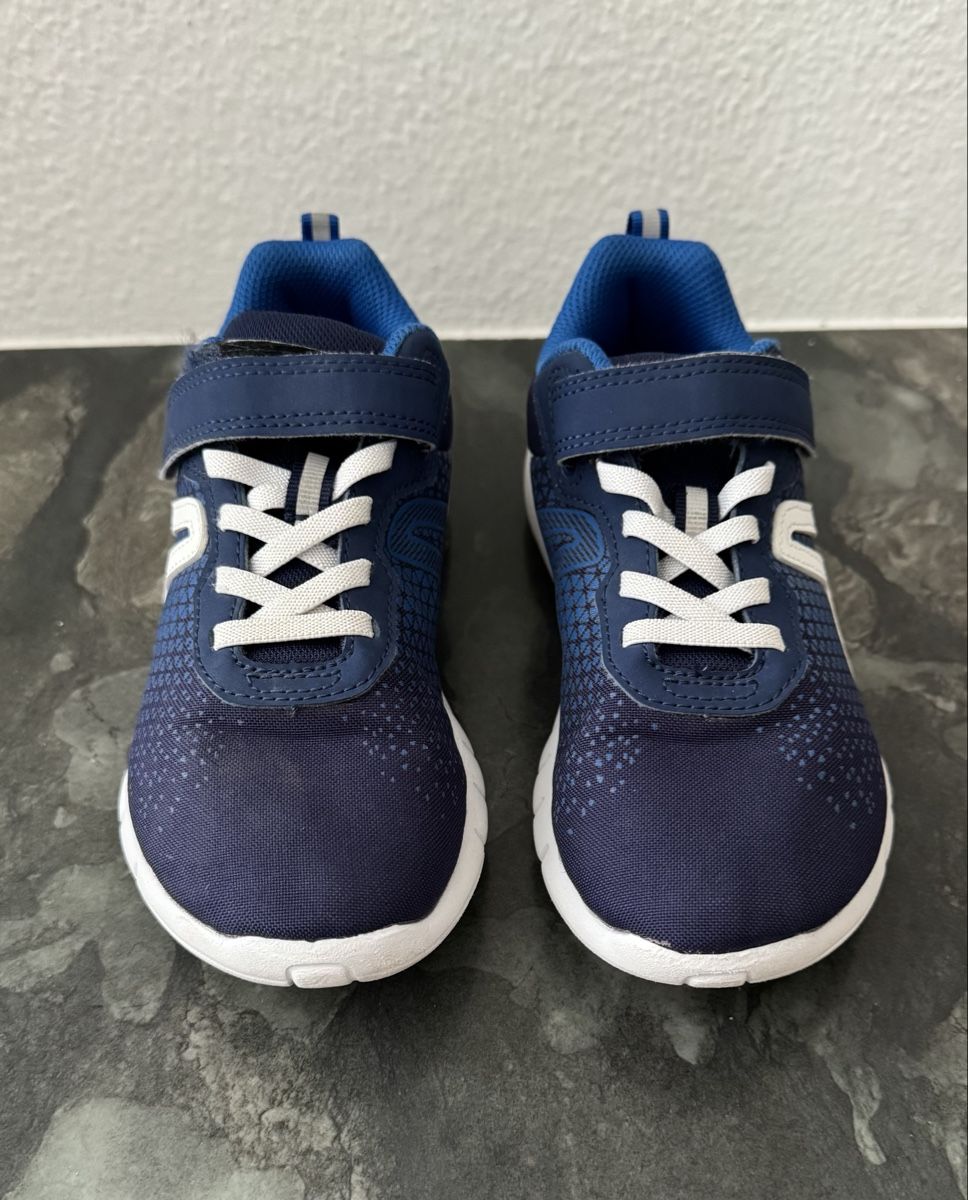 Scarpe per ragazzi: Kinderschuhe, Grösse 32 – Usato da Flumenthal venduto da Krajan 1