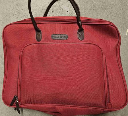 Reisetasche mit Kosmetiktaschen von La Maison du Voyage