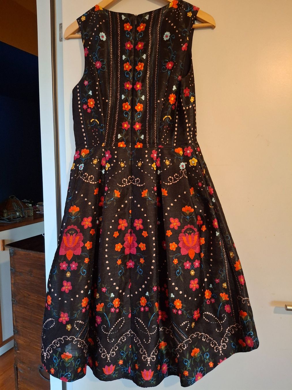 Robes: Robe Dehry – D'occasion à Troinex par cor_v65r 1