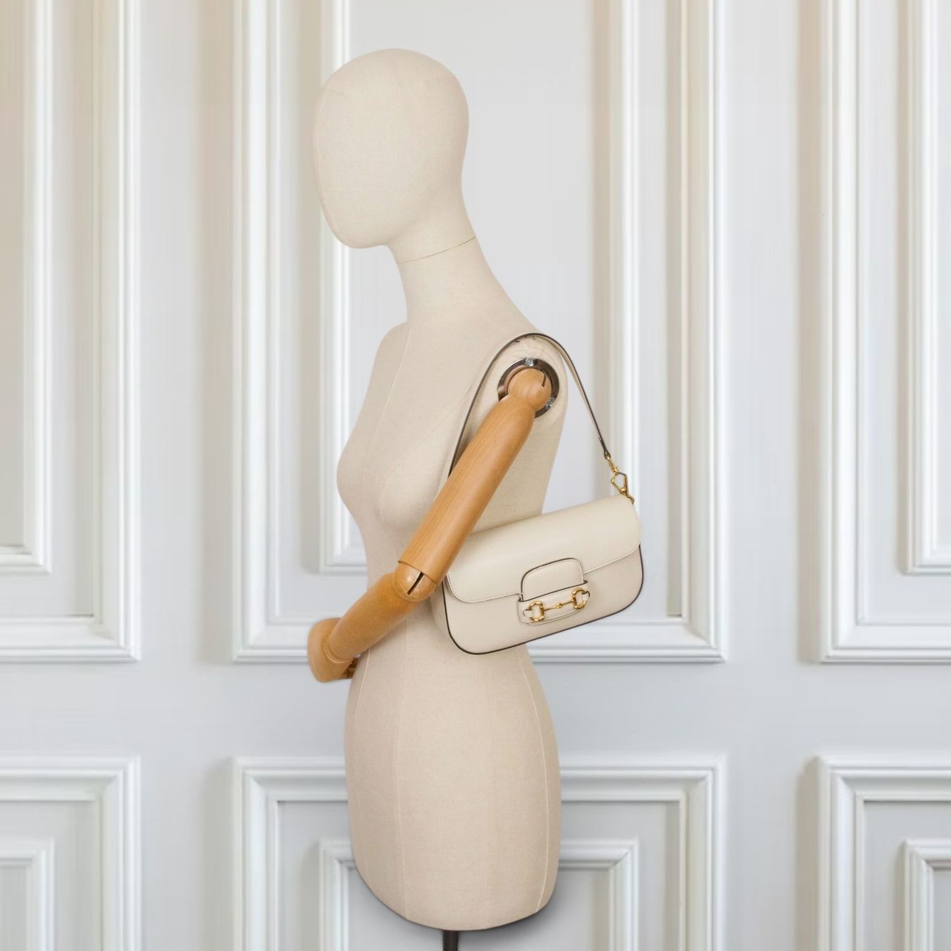 Gucci Borse da donna: Gucci Small Horsebit 1955 crème – Usato da Binningen venduto da Designerlabels 2