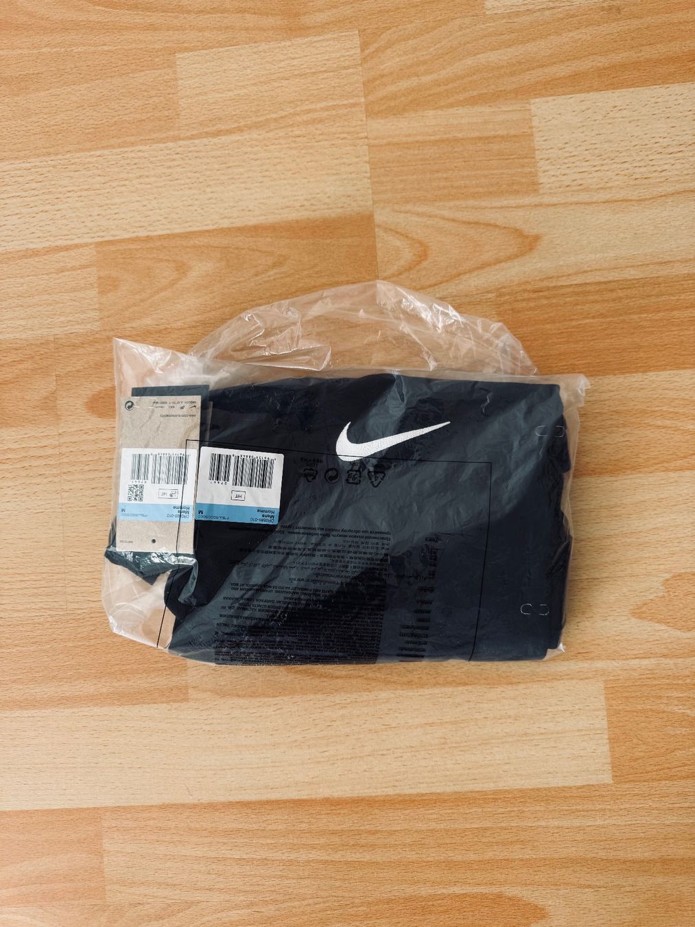 Nike T-shirts: Nike Performance – Neuf avec emballage d'origine à Oftringen par bmw_b8bm 5