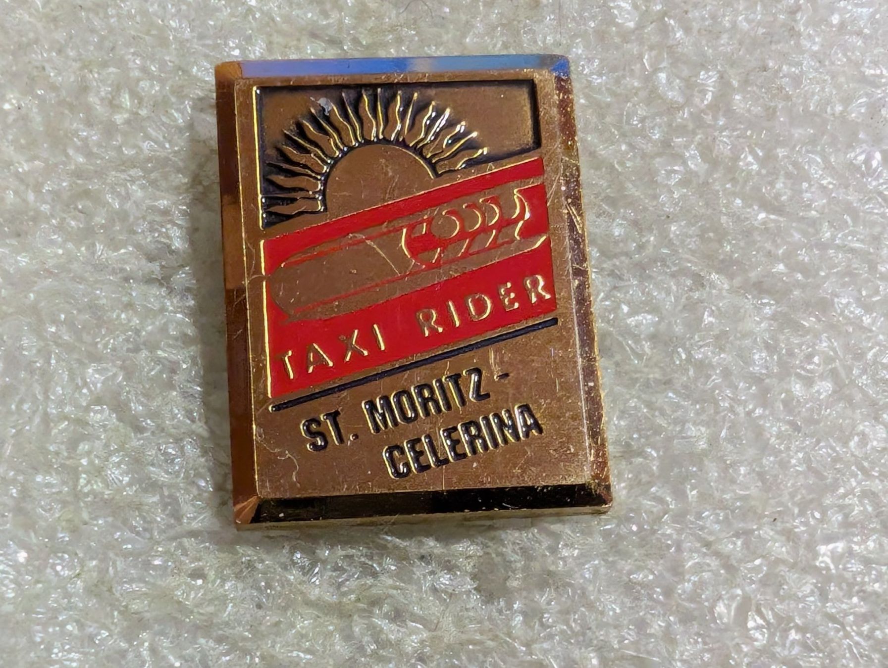 Placchette & Badge: Ansteckpin 95: St. Moritz – Usato da Oppligen venduto da Pin-Fall-Shop