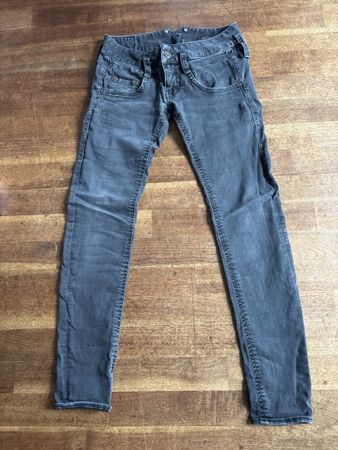 Herrlicher Jeans dunkelgrau 27/32 Neupreis 109.-