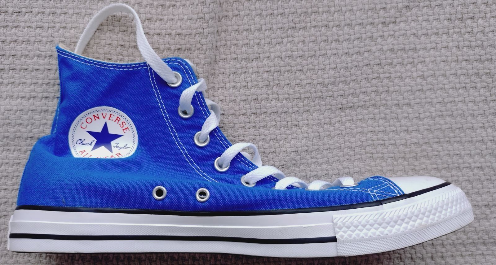 Converse Scarpe da uomo: Converse Chuck Taylor All Star Blau Gr. 44.5 – Nuovo (secondo la descrizione) da Grüningen venduto da Stargazer 2