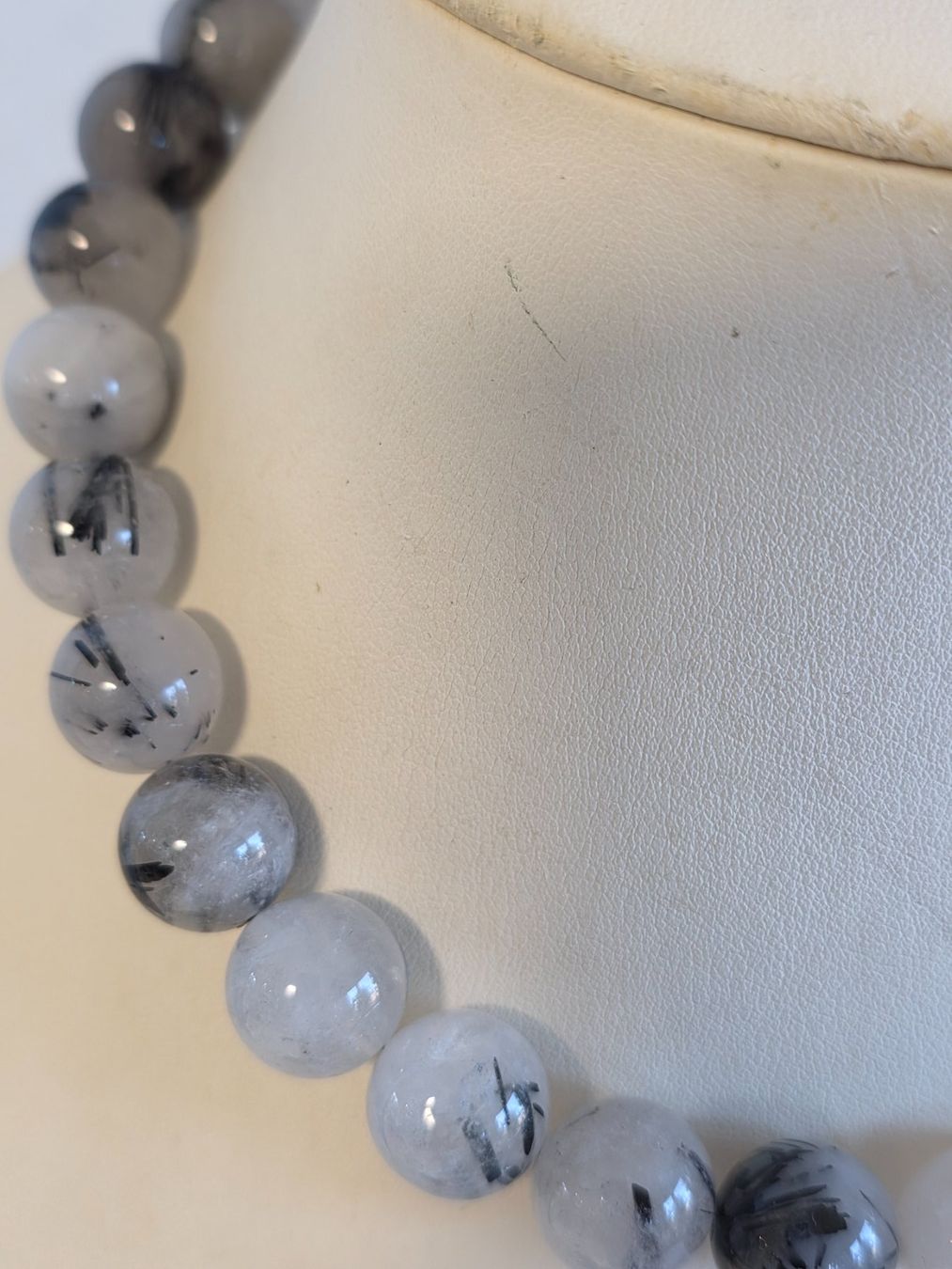 Catenine: Kette mit schwarznadligem Rutil Magnetverschluss neu – Nuovo (secondo la descrizione) da Zürich venduto da ben_mn5h 2
