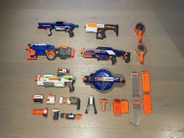 Nerf Spielzeug Set mit Blastern Zubehör gebraucht