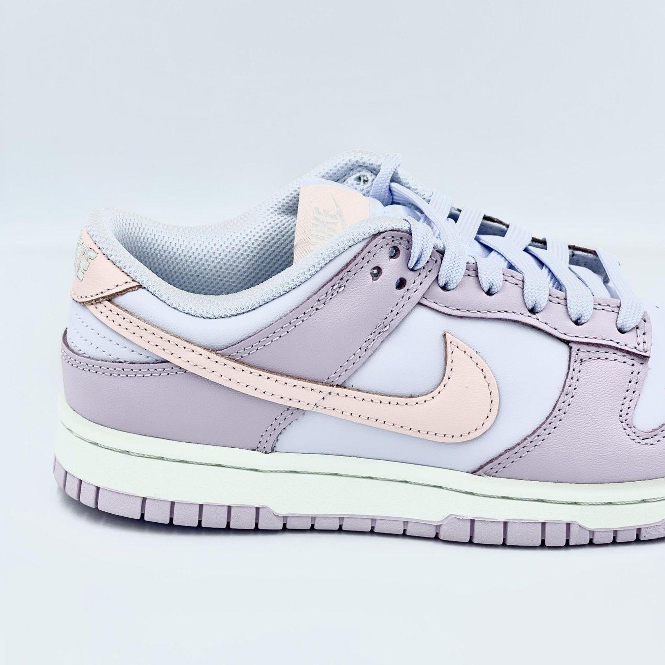 Nike Chaussures femmes: Nike Dunk Low Easter 2022 EU 38.5 – Neuf avec emballage d'origine à Erlinsbach par sasneakers 2