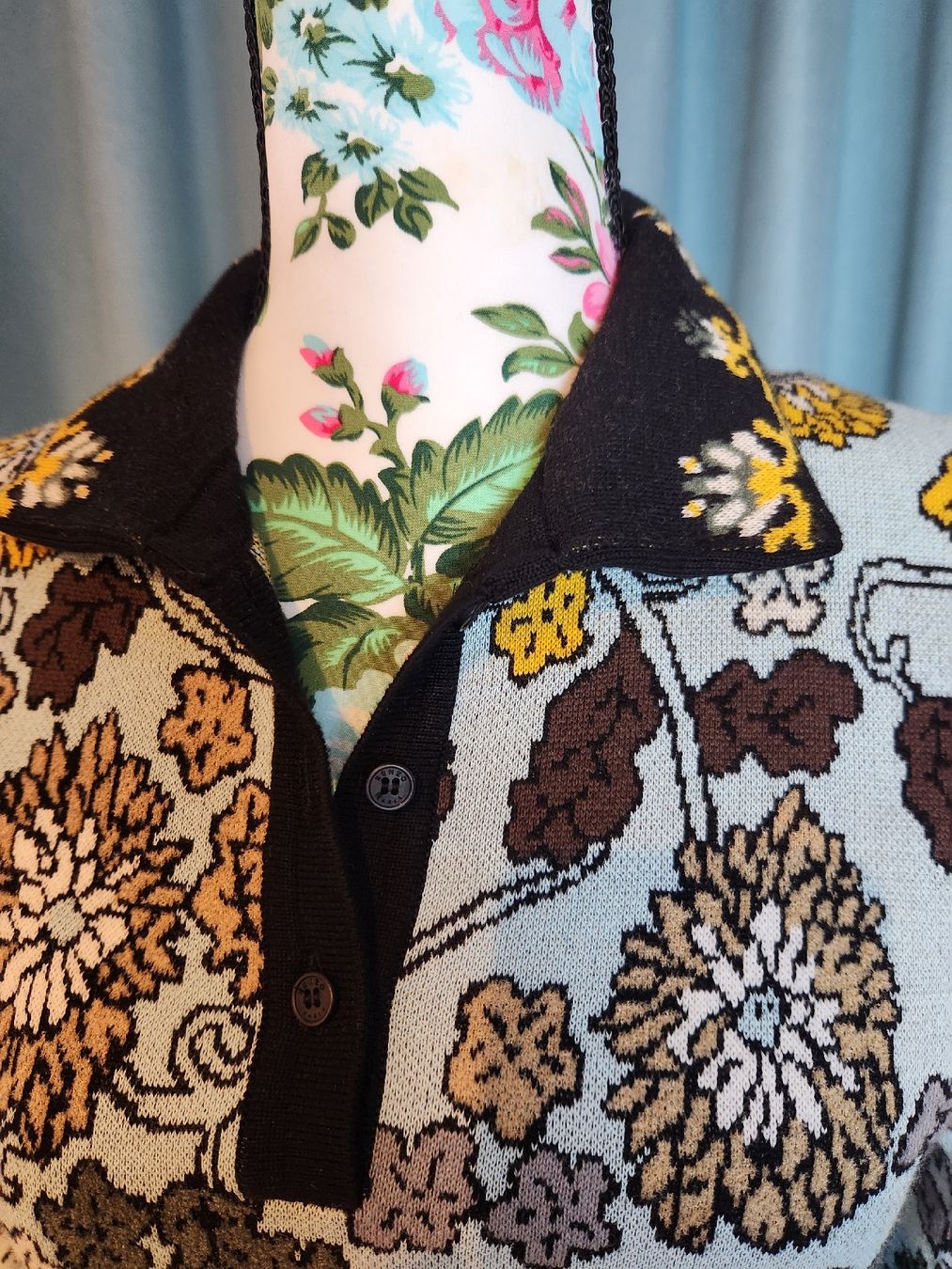 Kenzo Kleider: Kenzo Floral Archive Strickkleid – Gr. M – Neu (gemäss Beschreibung) aus Fällanden von TH-Boutique- 3