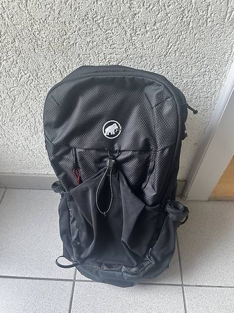 Sac à dos randonnée noir Mammut Ducan 22 Women 22L