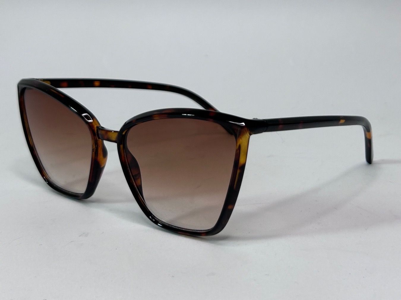 H&M Brillen & Gläser: H&M Sonnenbrille – Gebraucht aus St. Gallen von look-twice