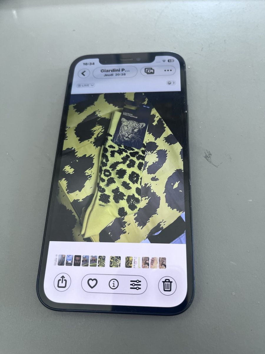 Apple Handys / Smartphones: iPhone 12 64gb – Gebraucht aus la chaux-de-fonds von arm_7fm6