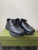 Gucci Turnschuhe in Schwarz - Zeitloser Stil, Grösse 39.5