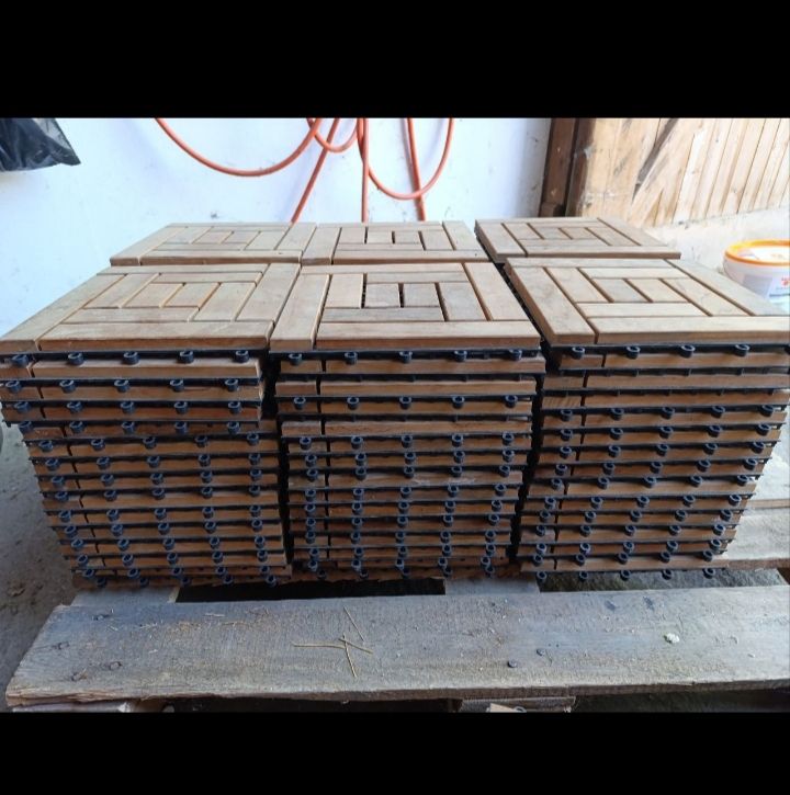 Revêtements de sol: Holzfliesen Akazie 20 m2 – D'occasion à Eschenbach SG par manu-sonnenschein 1