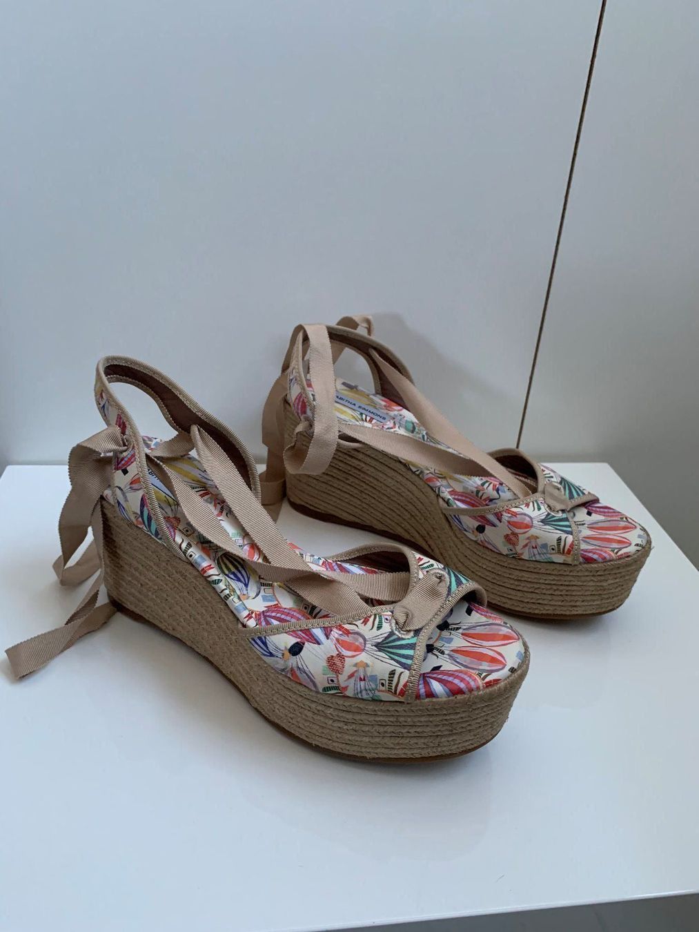 Scarpe da donna: TABITHA SIMMONS: Neue exklusive bunte Plateau-Sandale, 39 – Nuovo (secondo la descrizione) da Luzern venduto da paulablue 2