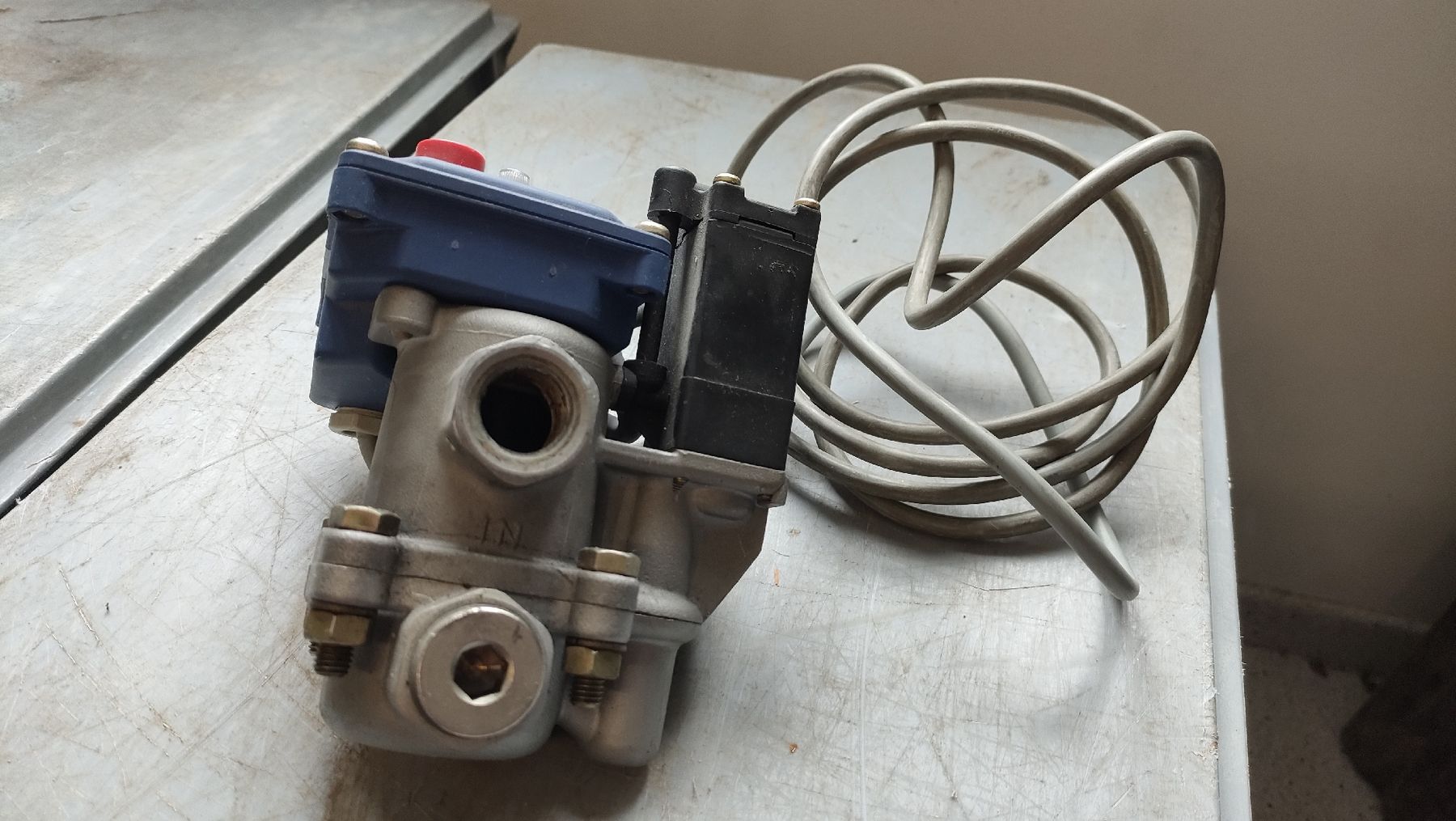 Componenti elettronici: Kondensatableiter Bekomat Druckluft – Usato da Flawil venduto da rbdrei 3