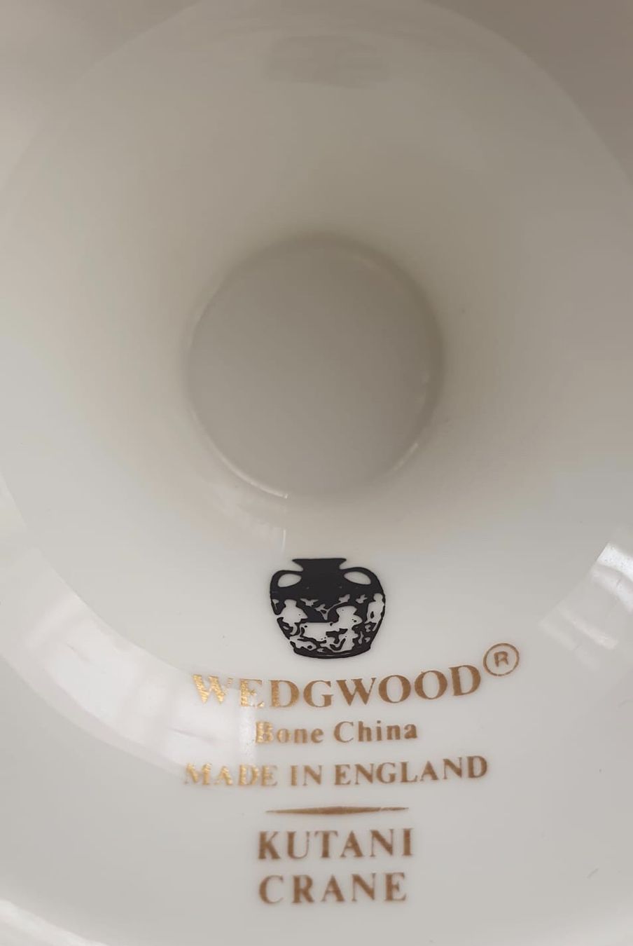 Wedgwood Vasen & Gefässe: Vase Wedgwood "Bone China "/ Vaso – Gebraucht aus Fribourg von SD1910 7